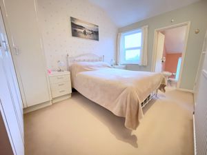 HILL COTTAGES- click for photo gallery